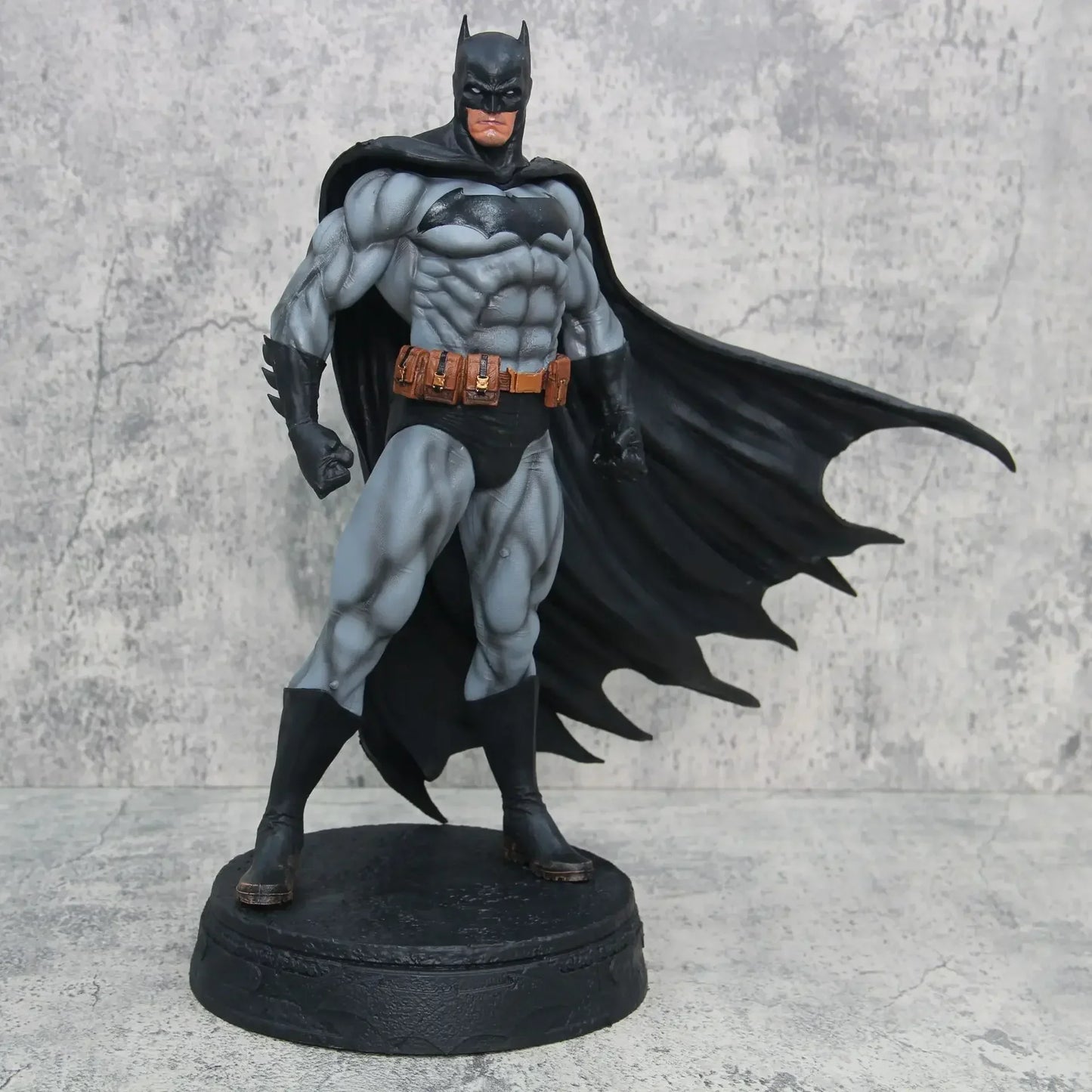 Giant 38cm Dark Knight Batman Anime Figurine Model Ornament Toys Gk Action Figure Justice League Standing Batman Ornament Gift